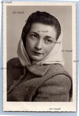 Pretty woman with headscarf – photo 6x9cm