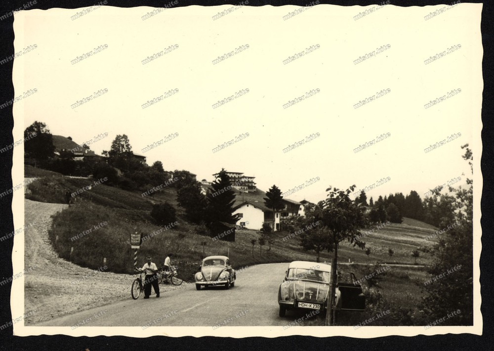 Photo-Oberstdorf-VW-Beetle-Volkswagen-Beetle-Vehicle-Automotive-
