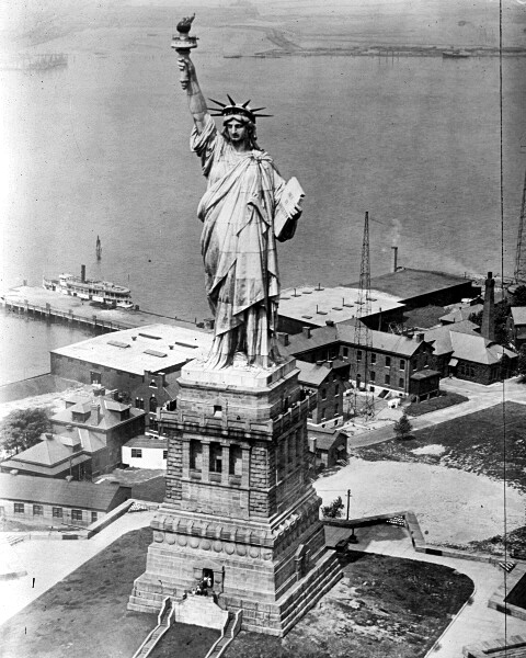 New Photo: Statue of Liberty From an Army Plane, New York Harbor – 6 Sizes!