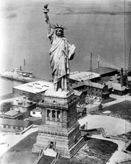 New Photo: Statue of Liberty From an Army Plane, New York Harbor – 6 Sizes!