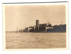 30 Photographs Venice – Lido di Venezia, Holiday Travel, Swimwear, Cityscapes