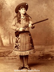 Annie Oakley 8.5×11″ Photo Print Female Sharp Shooter Star of Wild West Show
