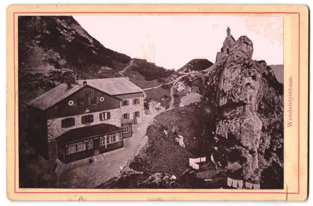 Photography Bayrischzell, Wendelsteinhaus, view of the Berghaus with Chapel