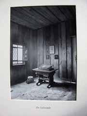 Die Wartburg, linen cassette, with 20 original photographs, silver gelatin