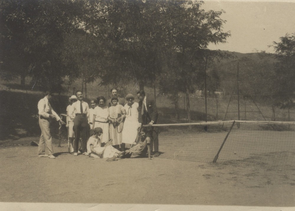 Snapshot Tennis Photography Anonymous Vintage Analog PL34L2P12