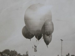 Vtg 1900s 10s HOT AIR BALLOON RIDE B&W Sepia Ballooning Pioneer Photograph Crowd