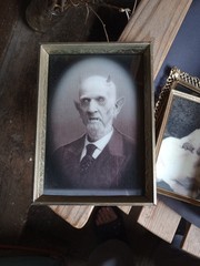 Haunted Memories Vintage Frames Lenticular Changing Portraits Eddie Edward Allen