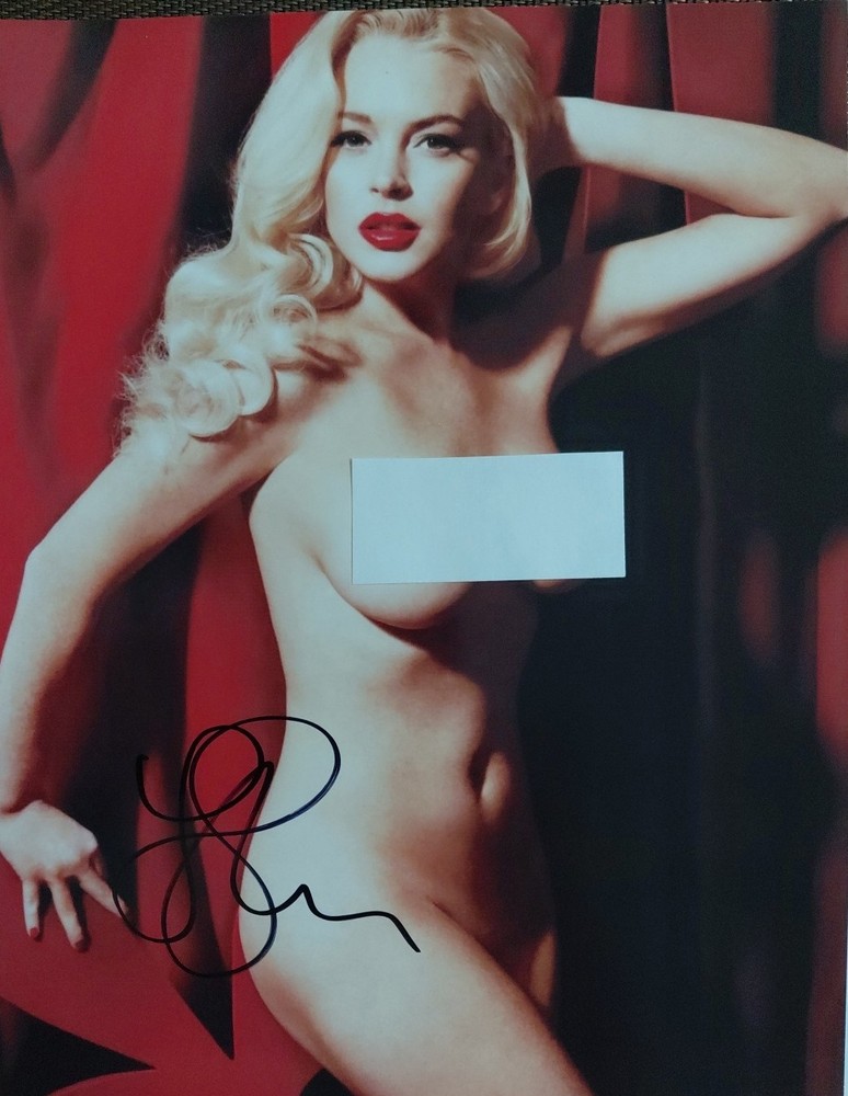 Lindsay Lohan / Actress Hand Signed 8.5 X 11 Autograph KCSTARS COA
