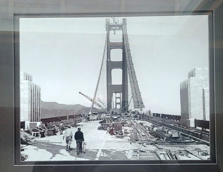 GOLDEN GATE BRIDGE CIRCA 1935