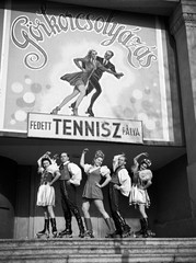 girls and sport men on roller skates, world-famous circus production, István ELE