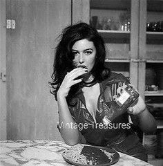 Italian Actress Monica Bellucci Eats Spaghetti and Ketchup Photo Print Poster