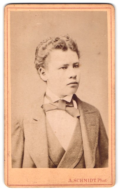 Photograph A. Schmidt, Pforzheim, Enzstraße, portrait of a young man