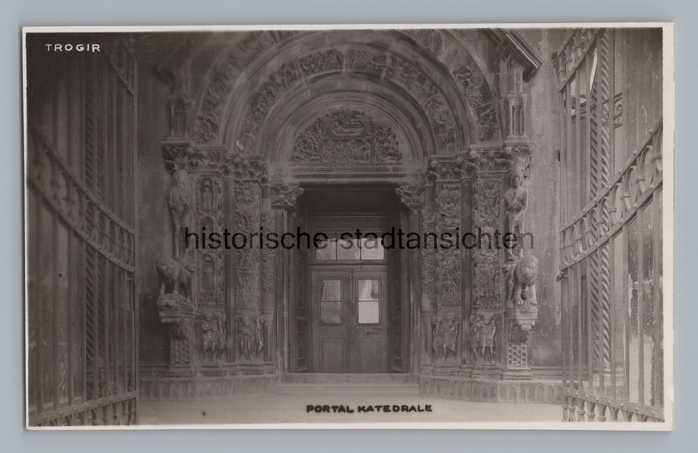 Trogir Croatia – Portal Cathedral – Old Photo / Postcard 1930s