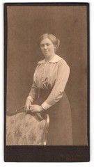 Photograph M. B. Schultz, Flensburg, portrait of a young woman