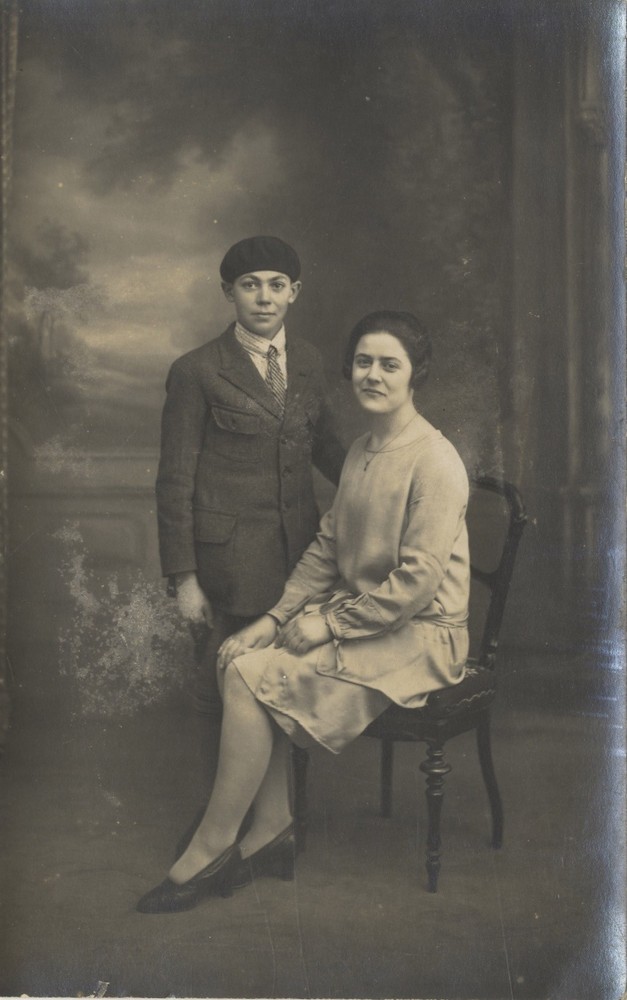 Mother And Son Social History France Photography Vintage Analog PL34L1A8