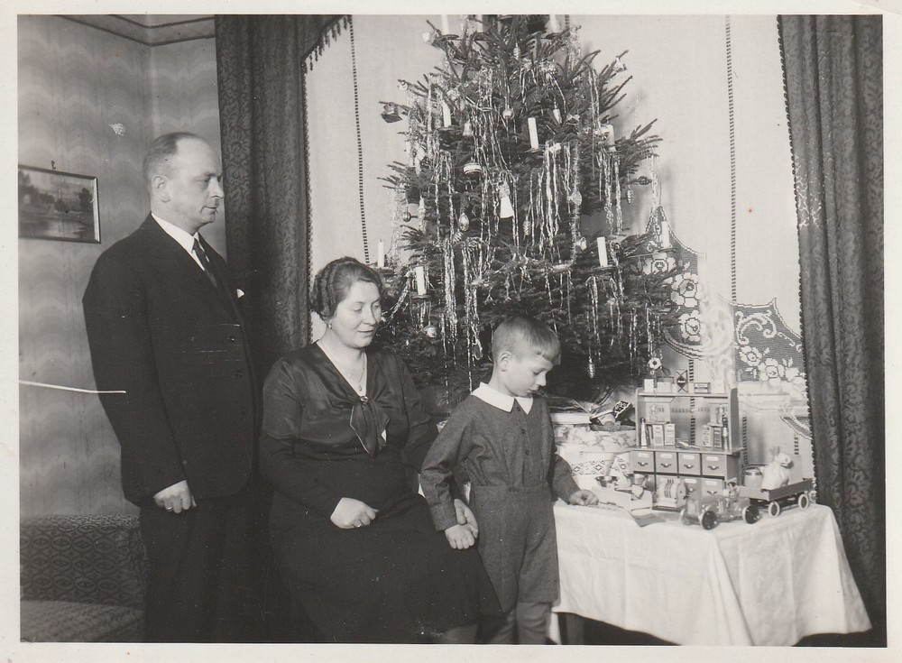 Vintage Photo Boy With Family Lot Toys Tin Game Car Christmas 1933