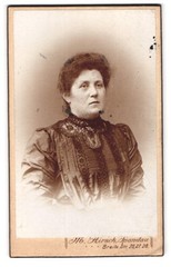 Photograph M. Hirsch, Spandau, Wide Street 26-28, woman in embroidered dress