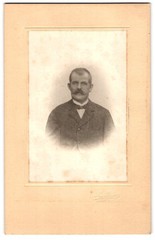 Photograph Hugo Nökel, Halberstadt, Martiniplan 19-21, portrait, man with moust