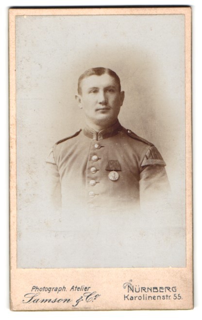 Photograph Samson & Co., Nuremberg, Karolinenstraße 55, musician sergeant in