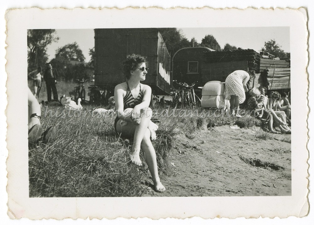 Beautiful Woman Portrait – Old Photo