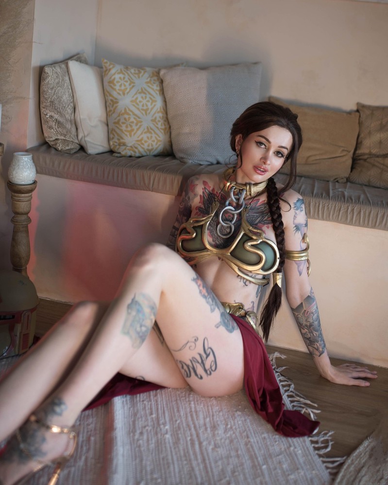Avrora 8×10 Photo Print Sexy Tattoo Model Slave Leia Cosplay Pornstar Onlyfans