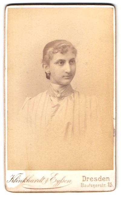 Photography Klinkhardt & Eyssen, Dresden, Bautznerstr. 75, Portrait Girl in S