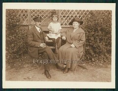Photo family Bischoff in the shooting park Goldap East Prussia 1924