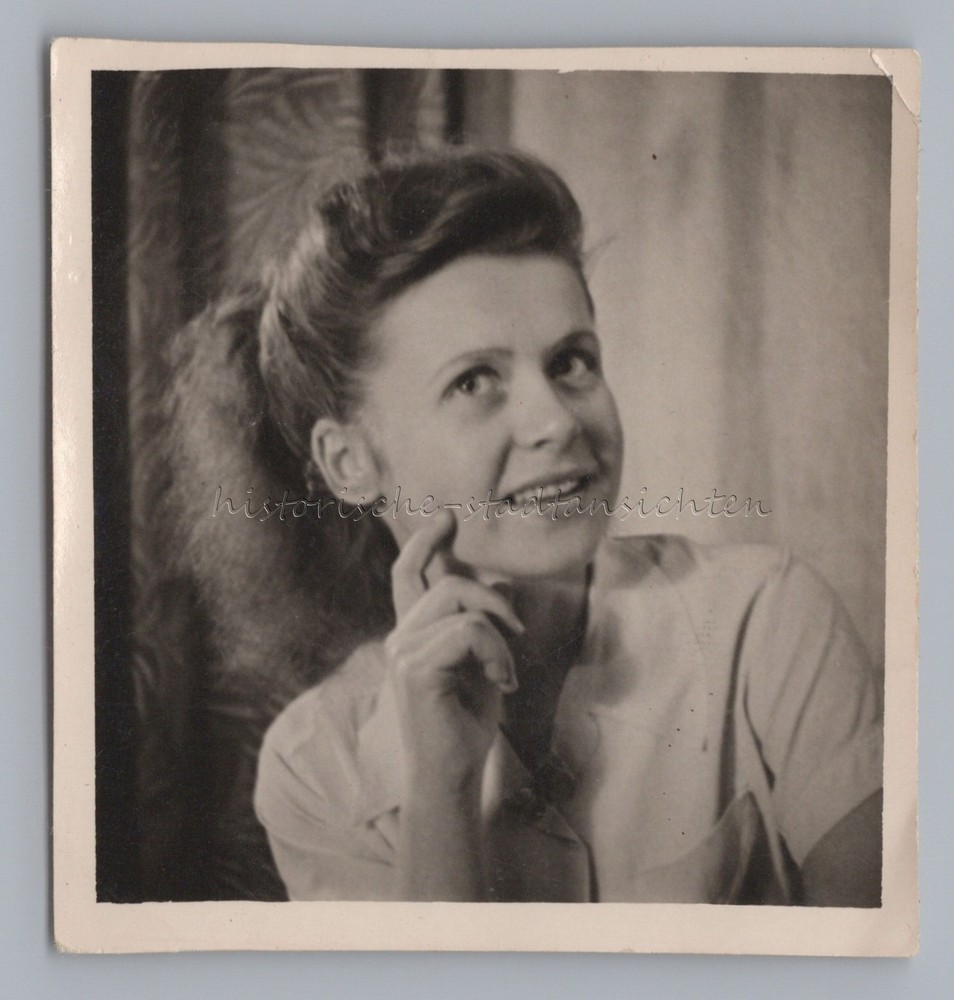Woman Portrait at Christmas 1950 – Vintage Photo