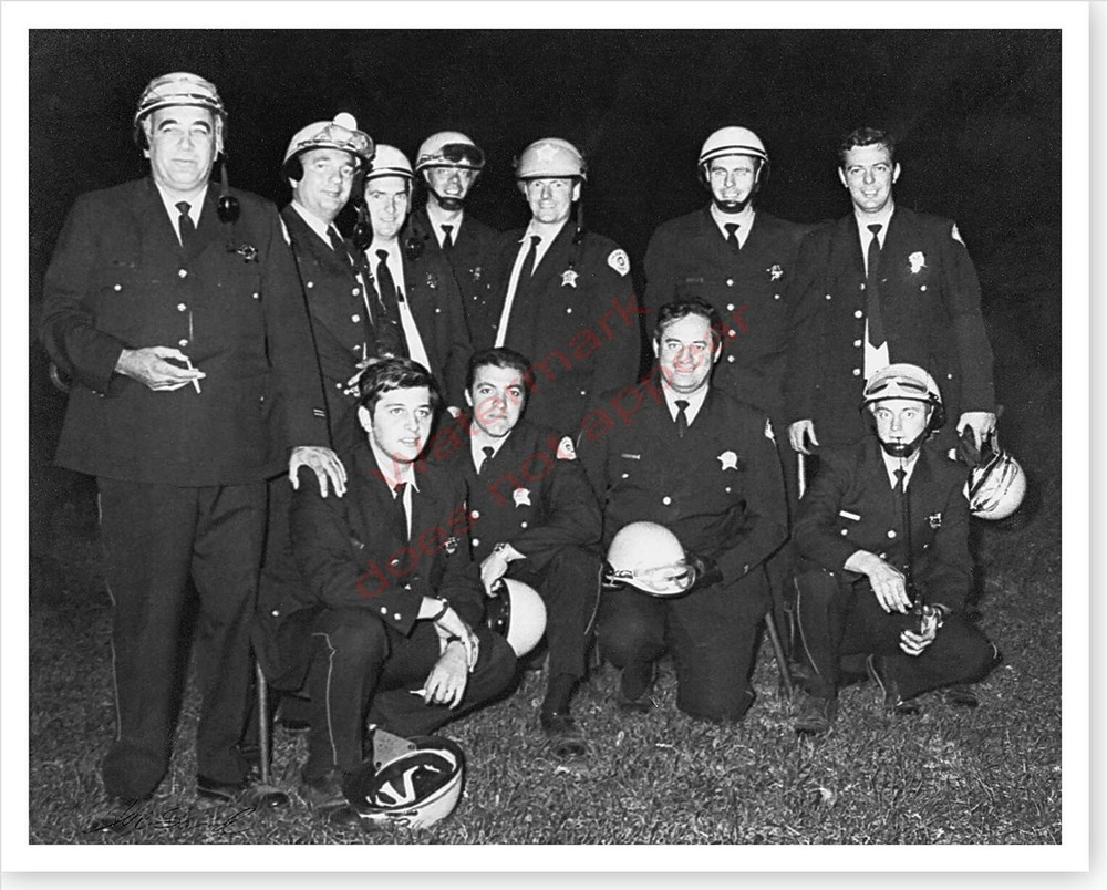 1968 Democratic Convention Riots Chicago Police Tactical Team 8×10 Photo
