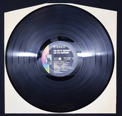 THE 5TH DIMENSION – BILLY DAVIS AND OTHERS ORIGINAL PHOTOGRAPHER INSCRIBED + VINYL POP