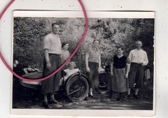 PHOTO PHOTO OLD MOTORCYCLE WITH SIDECAR