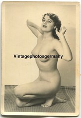 Z521 Photo 1950s Artistic Nude Pretty Woman