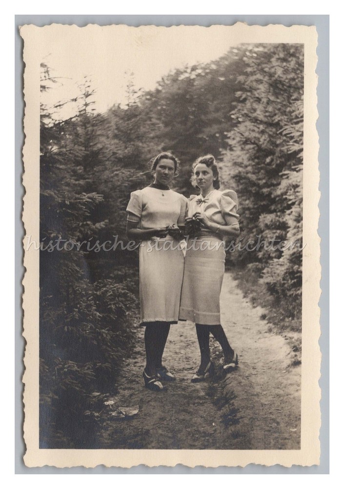 2 Women on the Forest Trail – Portrait Fashion Dresses – Old Photo 1930s 1940s