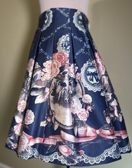 Floral Fashion Rose Garden Bud Skirt Sz S