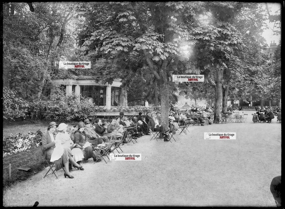 Vintage Black And White Photo Glass Plate Negative 13X18 CM Vittel Grande Source