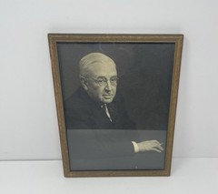 Harry Truman Portrait – Vintage Photo from 1945 ( Not a Reproduction)