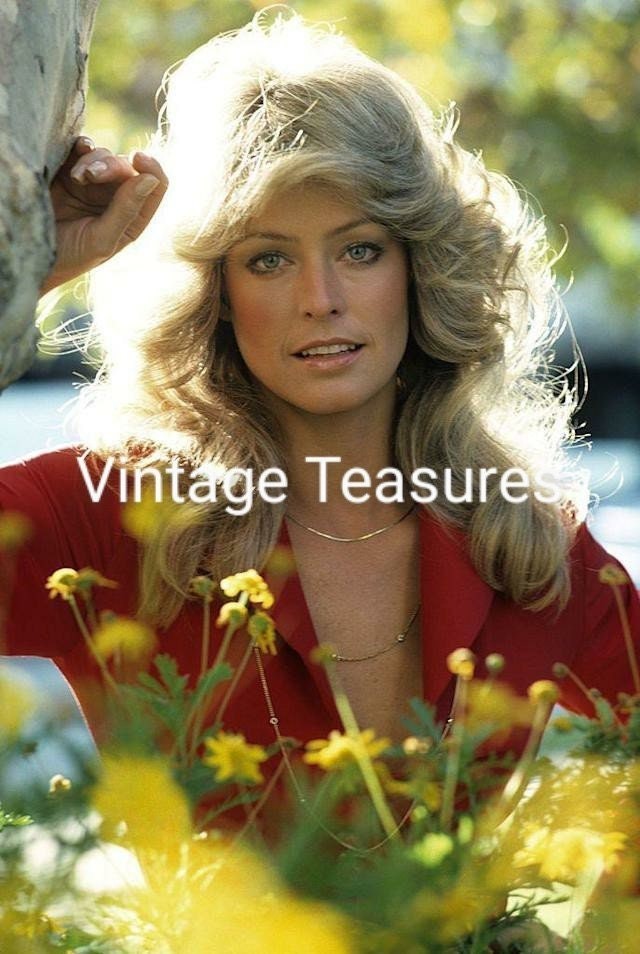 Farrah Fawcett in the Flowers Photo Print Poster Wall Art Charlie’s Angels
