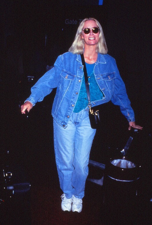 Dia Cybill Shepherd Celebrity Photo Agency 1993 KB Format Photographer P14-23-5-2
