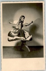 39435904-Daencer costume photo hole and son ballet