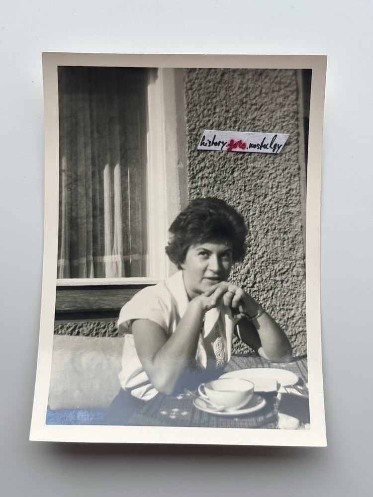 ❤️Beautiful Old Photo~60s Portrait Beautiful Pretty Woman Lady Pose Vintage~8×10