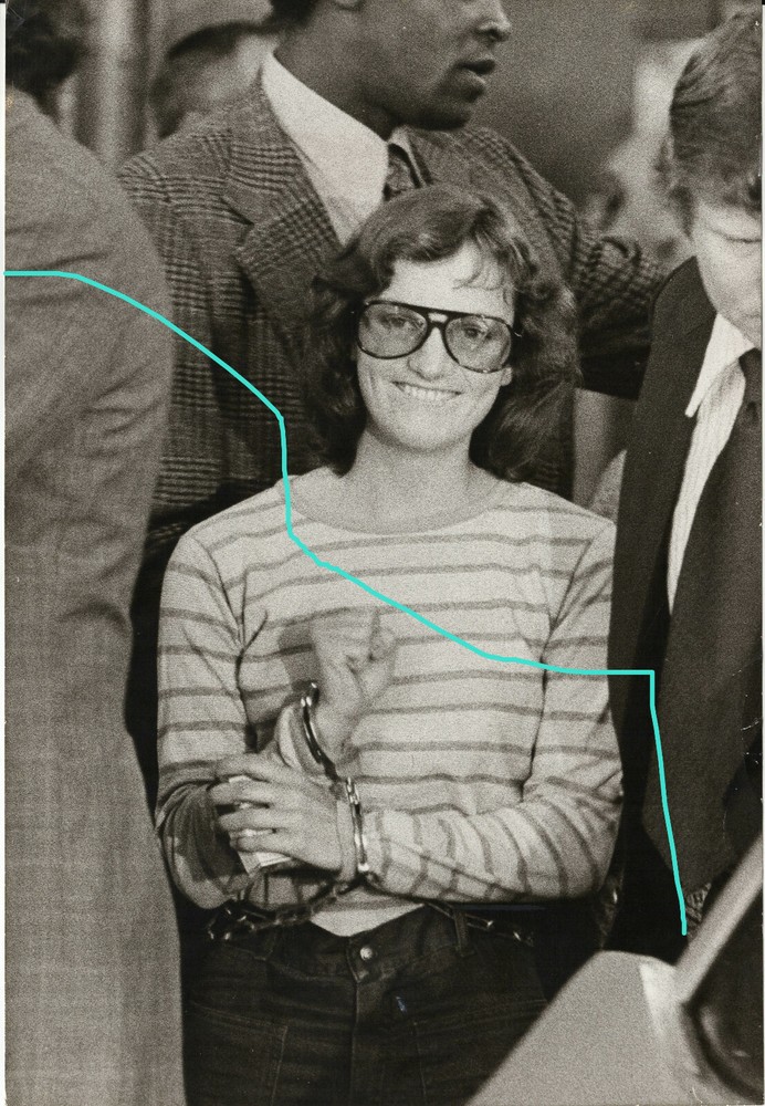 30x20cm Vintage Archive Photo Patty Hearst 1975 Arrest Kidnapping Terror Photo