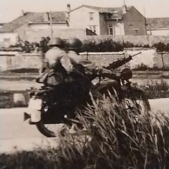 WWII Military Photo On Motorcycle With Machine Gun C. Cinzano 1940 (F 013)