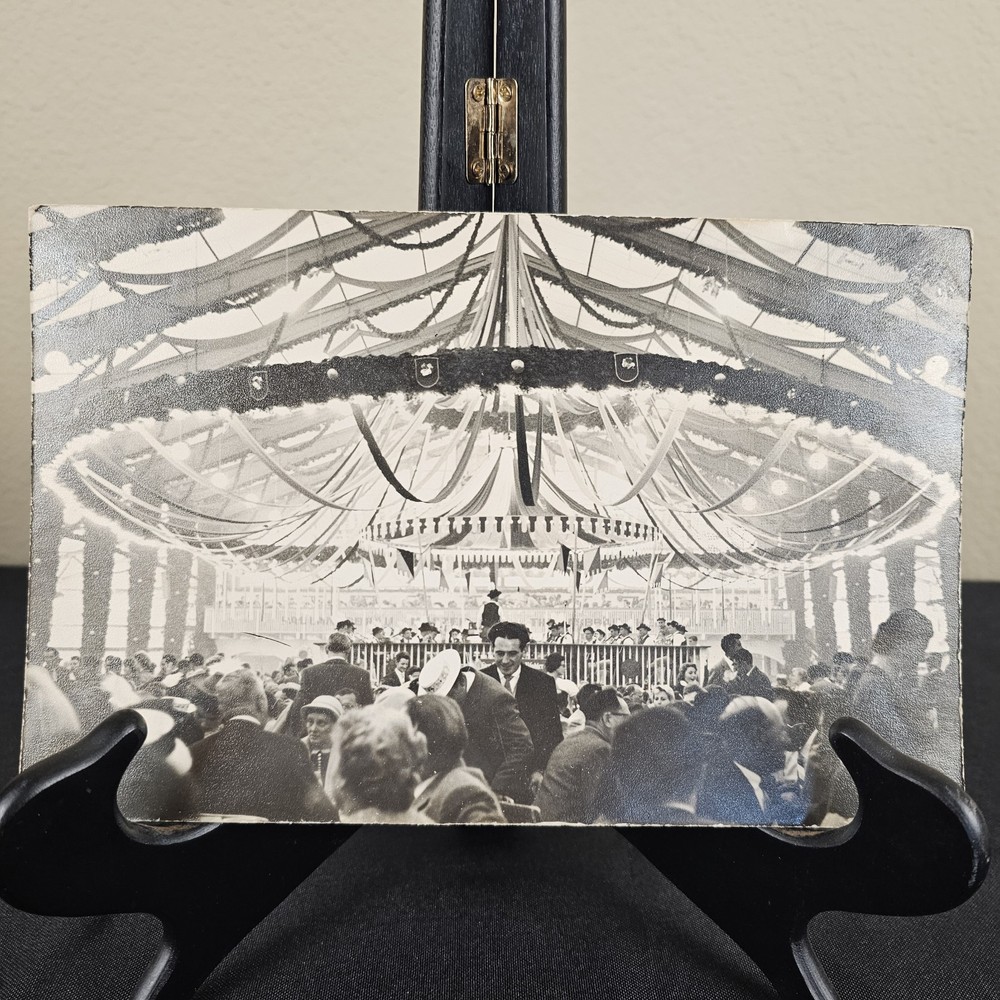 Octoberfest Munich Oktoberfest München 1959 Souvenir Photo Heavy Cardboard