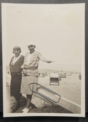 Photo portrait Niendorf 1931 young women summer dress hat beach chair Baltic Sea picture