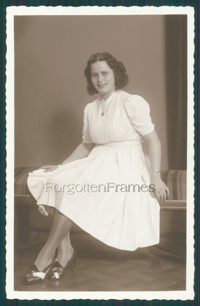 Photo Pretty Girls BDM Pigtails SWEET PIGTAIL GIRL Photo 1941