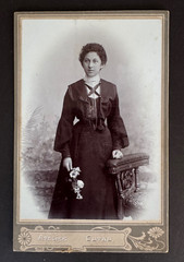 Cabinet Photo Young Lady with Flowers, Gutau Upper Austria c. 1895-1905 (39)