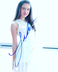 LILIMAR HERNANDEZ SIGNED REPRINT ACTRESS KNIGHT SQUAD AUTOGRAPH 8×10″ Photograph