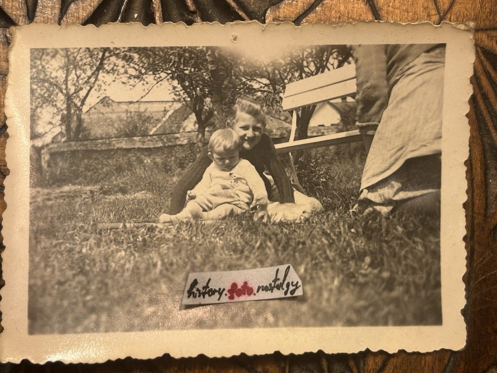 ❤️Bundle 2 Photos 1942 Third Reich Beautiful Snapshot Children Nature Laugh~5×8