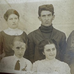 Antique 1919 Portrait Group Photo on Postcard Marion IL to Belle Rive IL