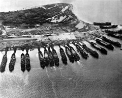 New World War II Photo: Landing Ship, Tank (LST) Land at Leyte Island – 6 Sizes!